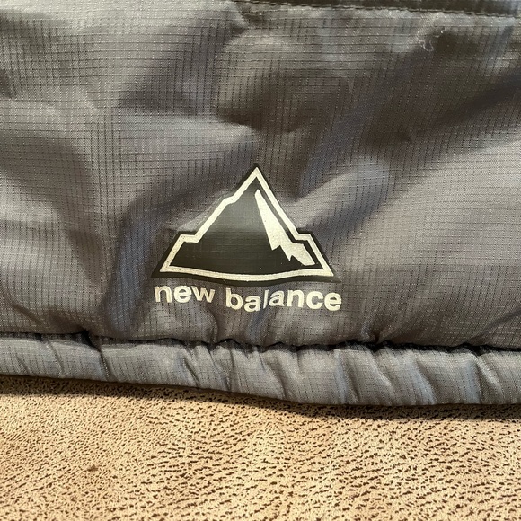 Kids New Balance Vest - Picture 8 of 9